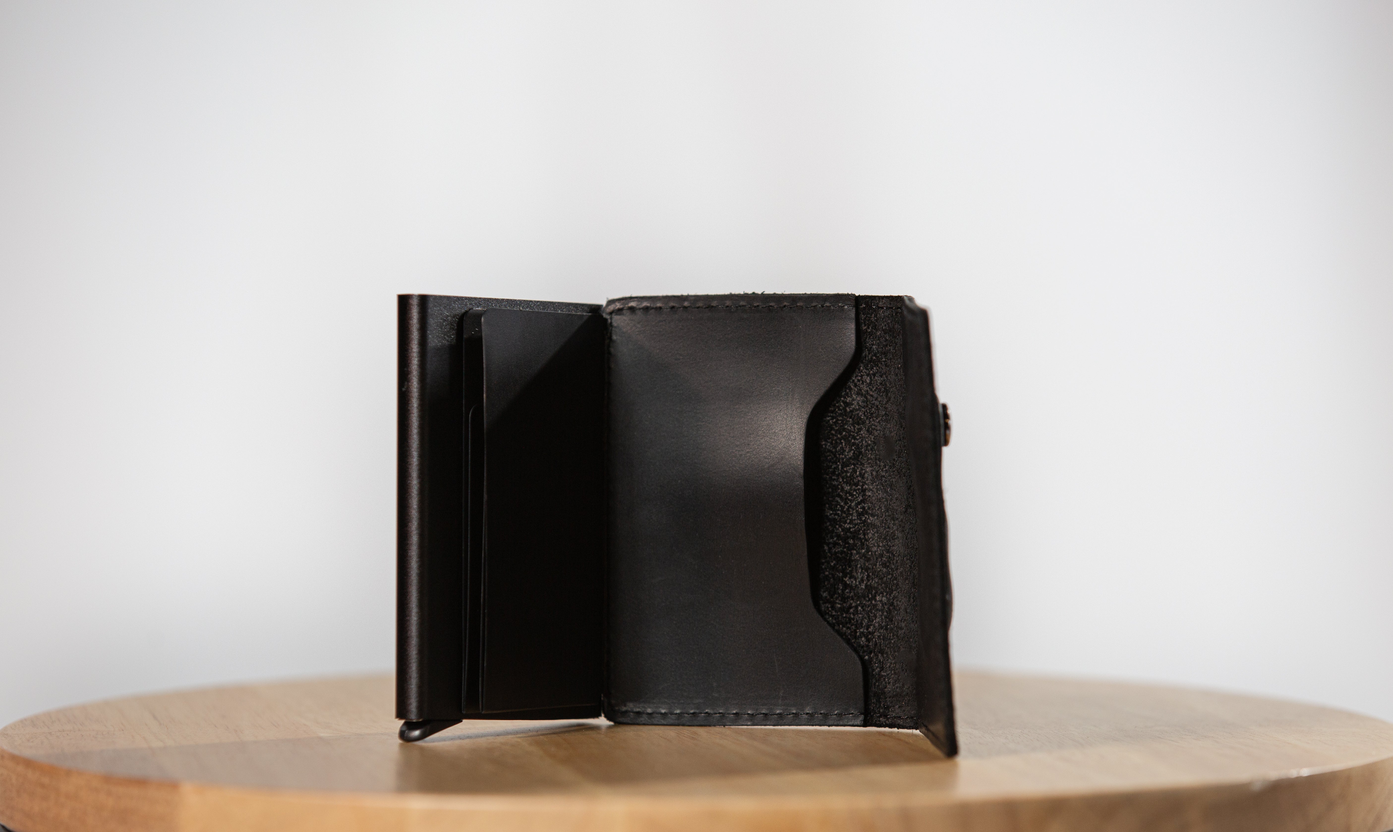 AirTag Wallet Leather B.A